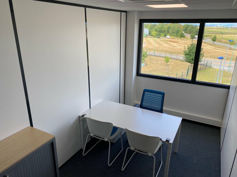 SAS VERSION LOCAL LOCATION-BUREAUX-CIVRIEUX-01