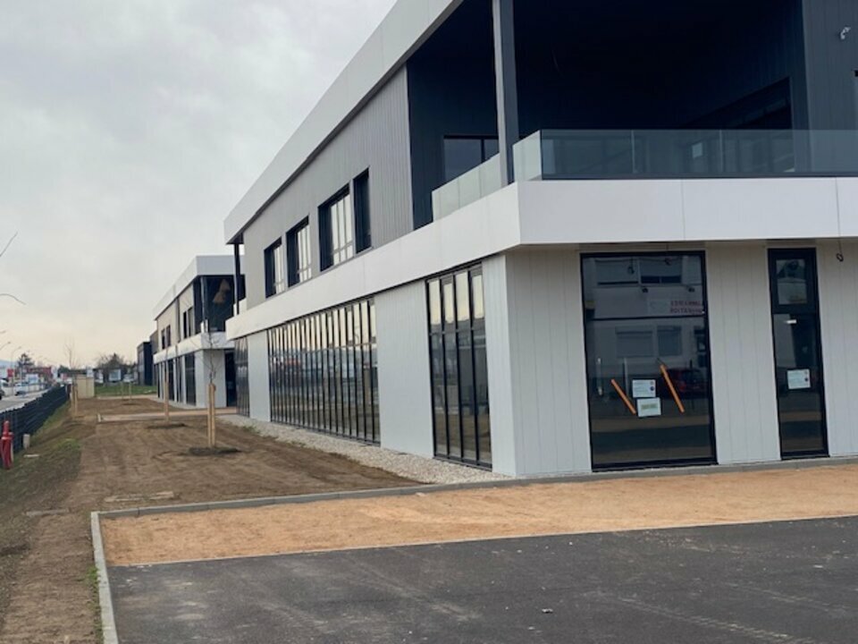 SAS VERSION LOCAL LOCATION-BUREAUX-ARNAS-69