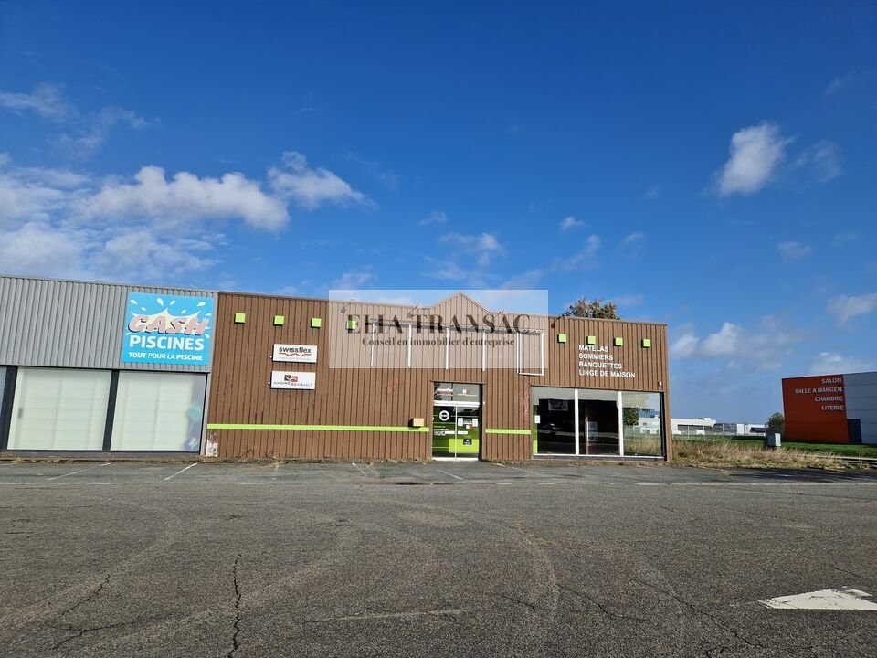 ELIA TRANSAC LOCATION-LOCAL COMMERCIAL-SAINT-GERMAIN-DU-PUY-18