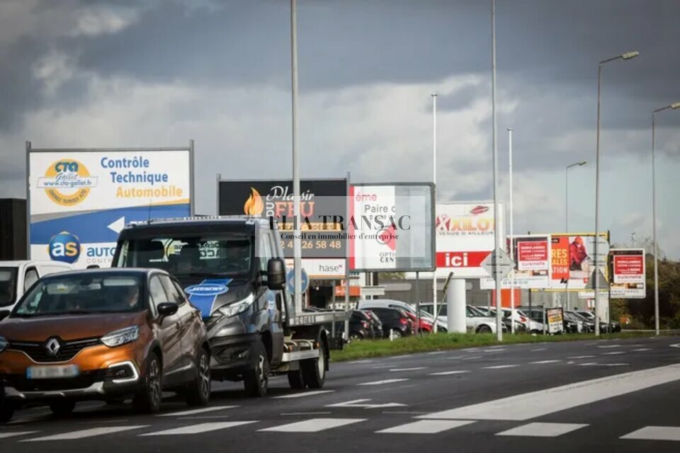 ELIA TRANSAC LOCATION-LOCAL COMMERCIAL-SAINT-GERMAIN-DU-PUY-18