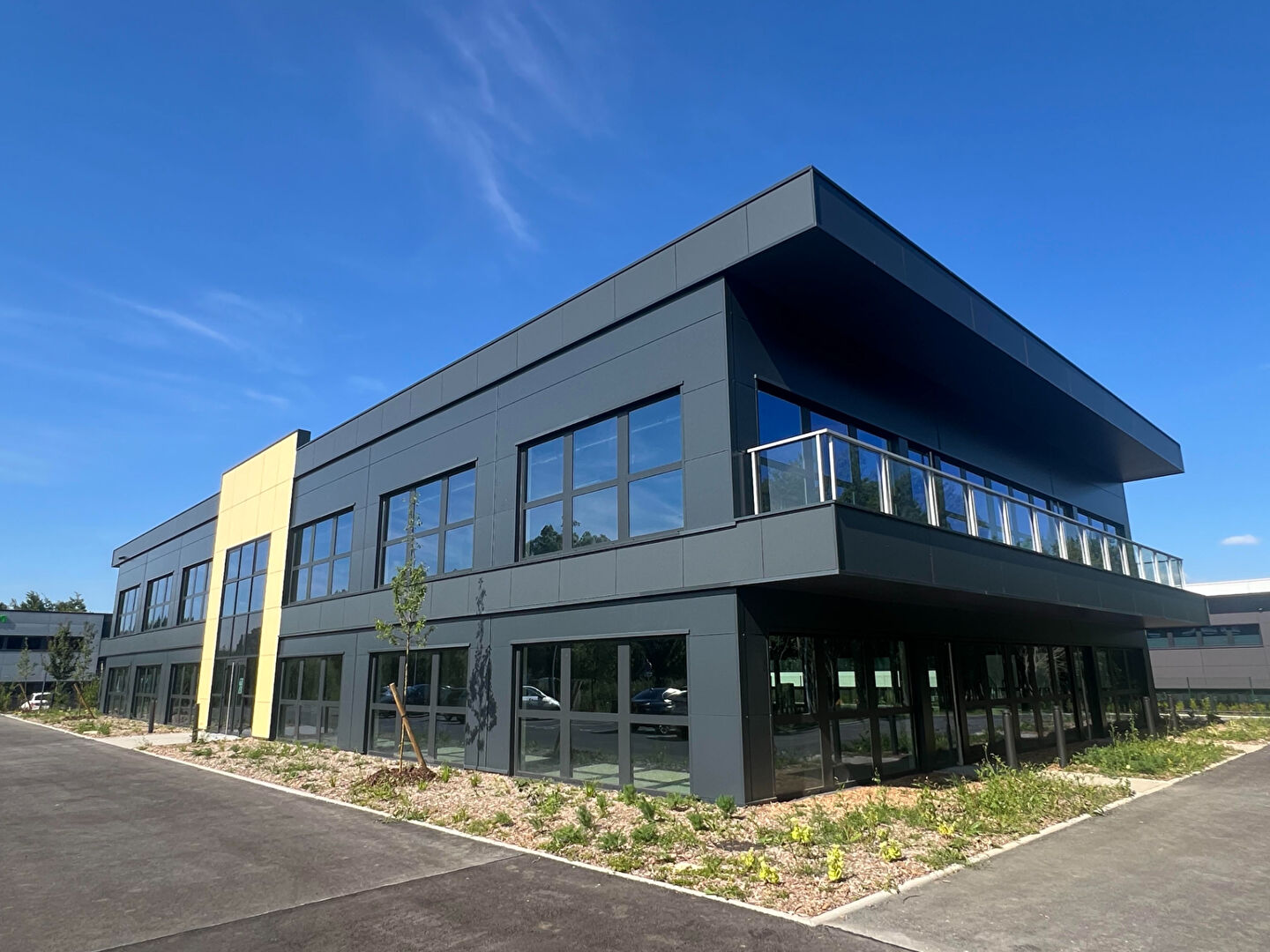 CBRE BENEDIC VENTE-BUREAUX-NORROY_LE_VENEUR-57