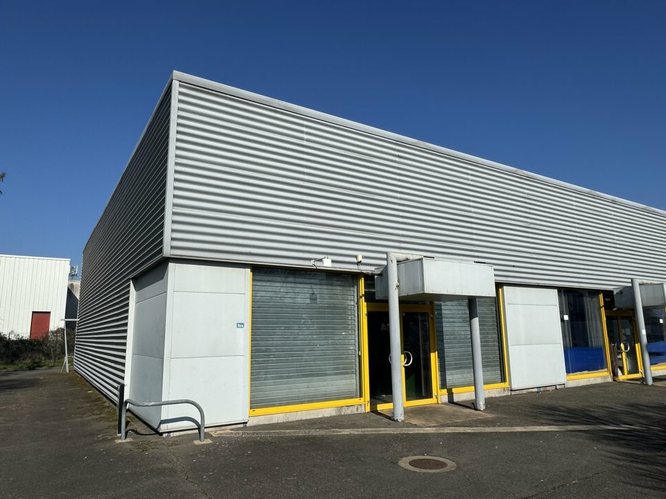 CBRE BENEDIC LOCATION-LOCAL D'ACTIVITE-MARLY-57