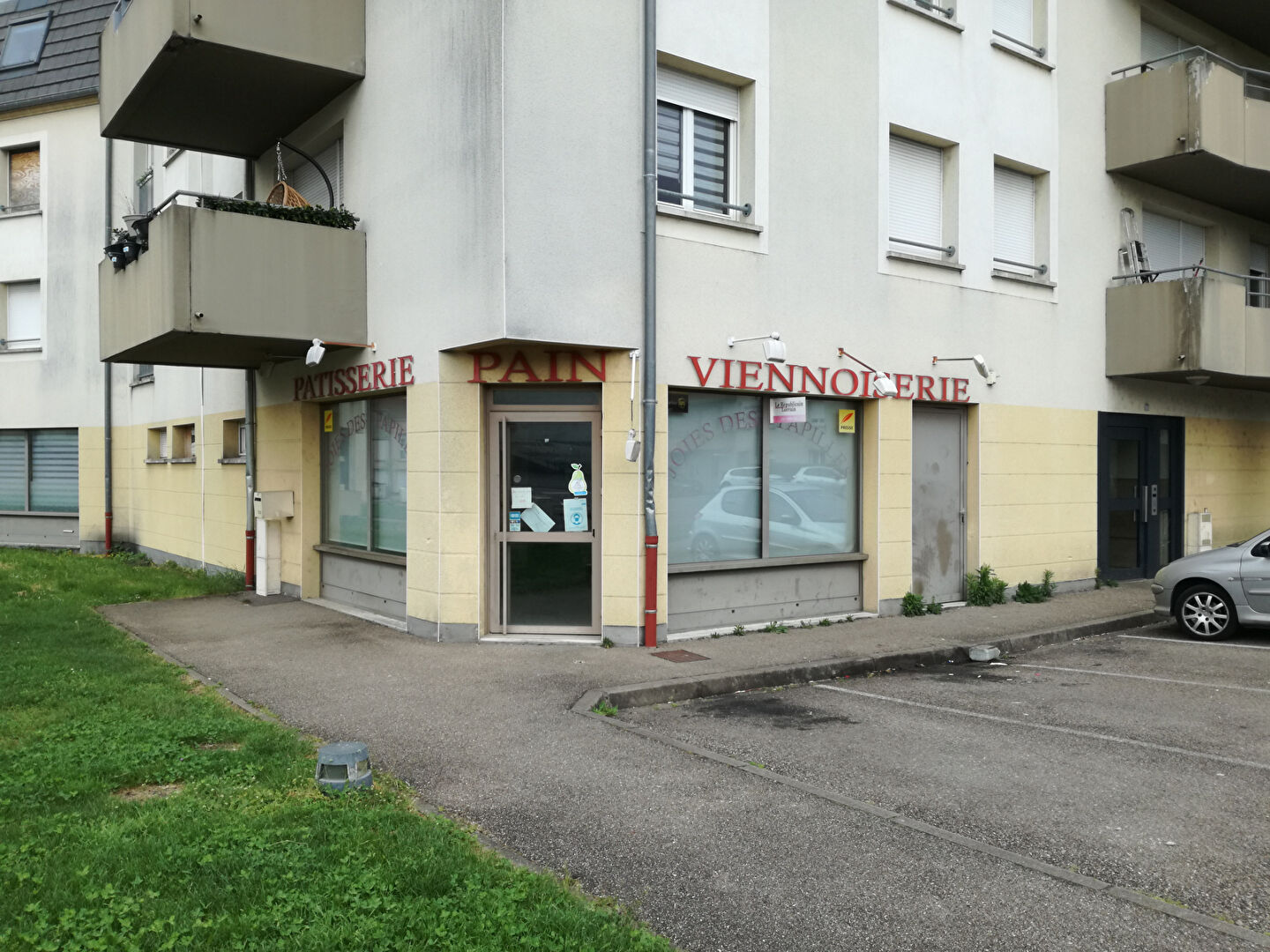 CBRE BENEDIC LOCATION-LOCAL COMMERCIAL-MAIZIERES_LES_METZ-57