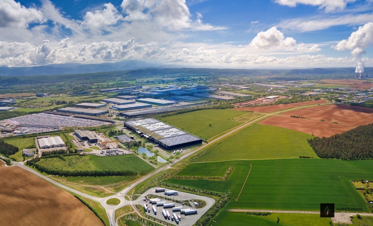 CBRE RIVE GAUCHE LOCATION-TERRAIN-HOERDT-67