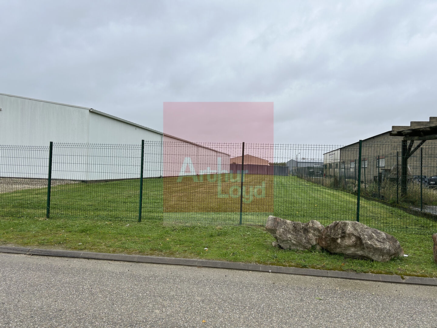 ARTHUR LOYD AGEN VENTE-LOCAL D'ACTIVITE-SAINTE_LIVRADE_SUR_LOT-47
