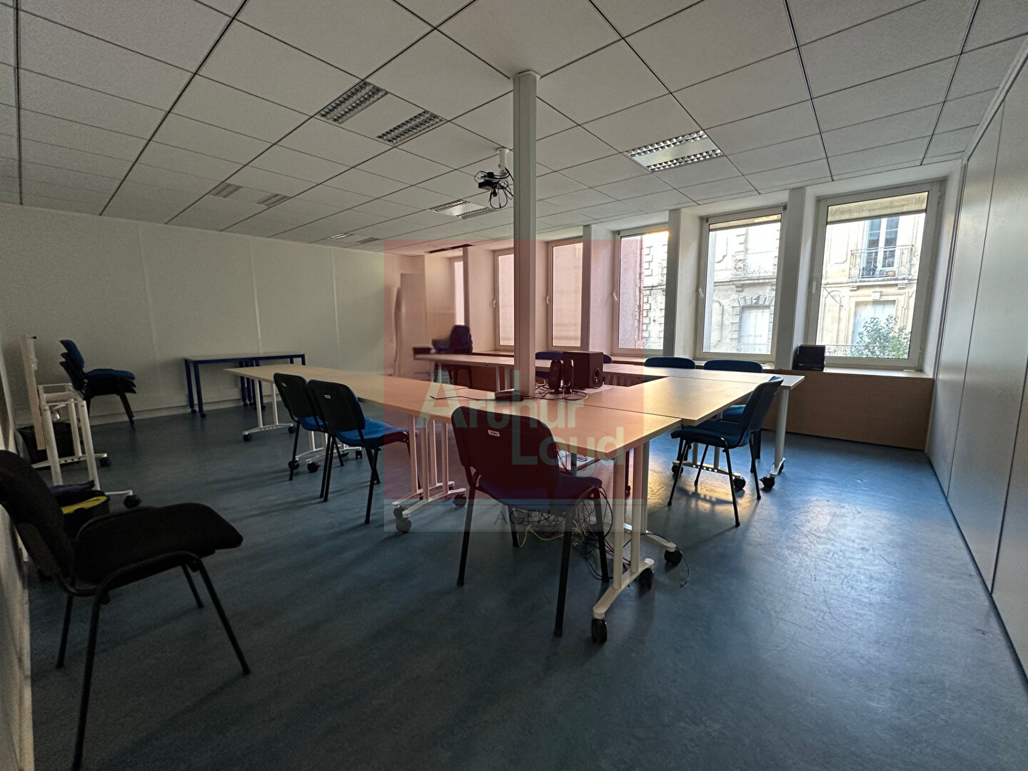 ARTHUR LOYD AGEN VENTE-BUREAUX-AGEN-47