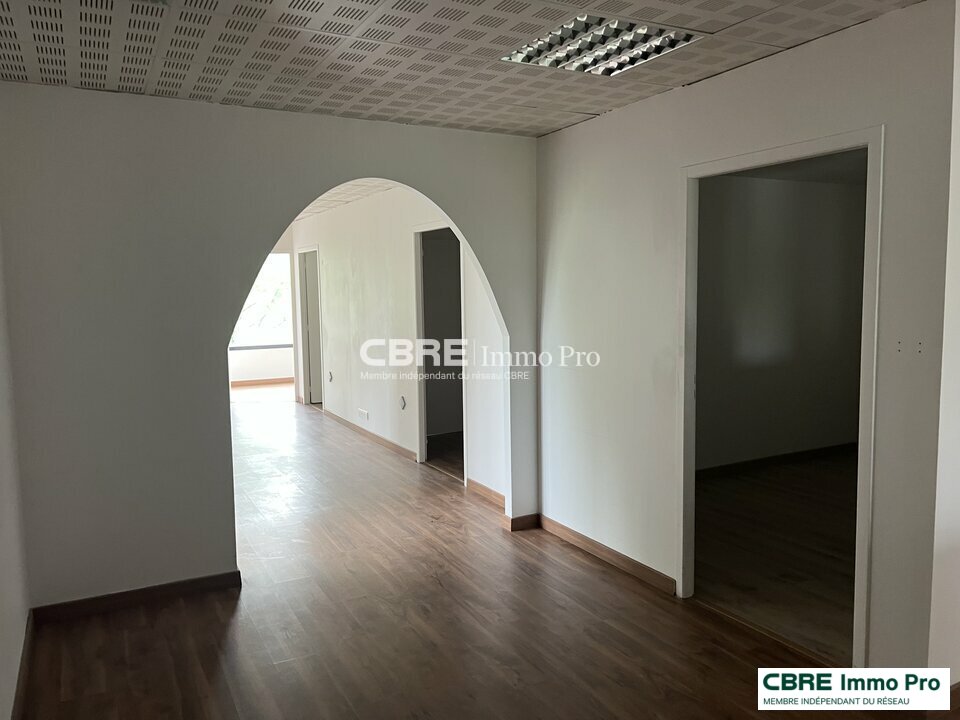 CBRE IMMO PRO VENTE-BUREAUX-SAINT_BENOIT-86