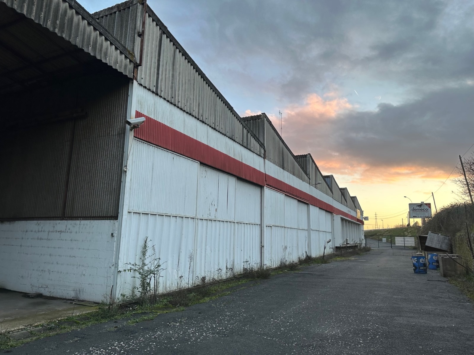 CBRE IMMO PRO VENTE-LOCAL D'ACTIVITE-MIGNE_AUXANCES-86