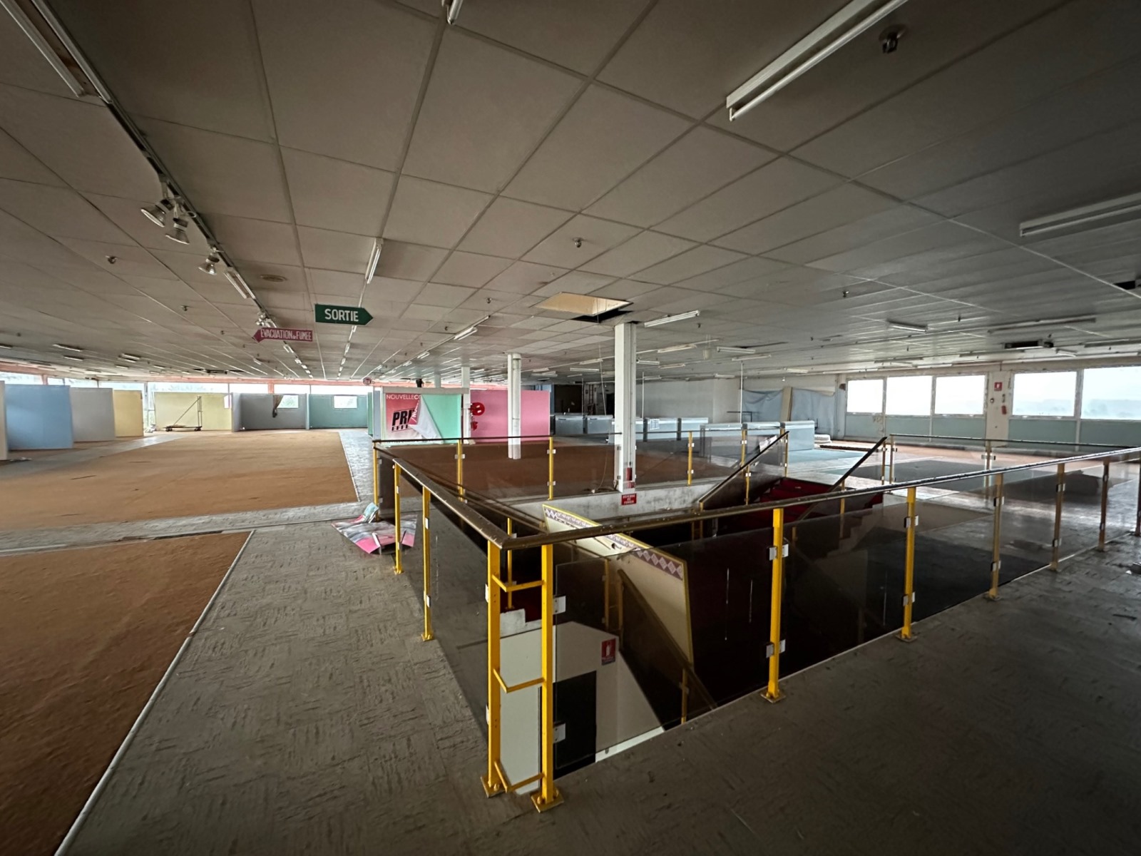 CBRE IMMO PRO VENTE-LOCAL COMMERCIAL-DISSAY-86
