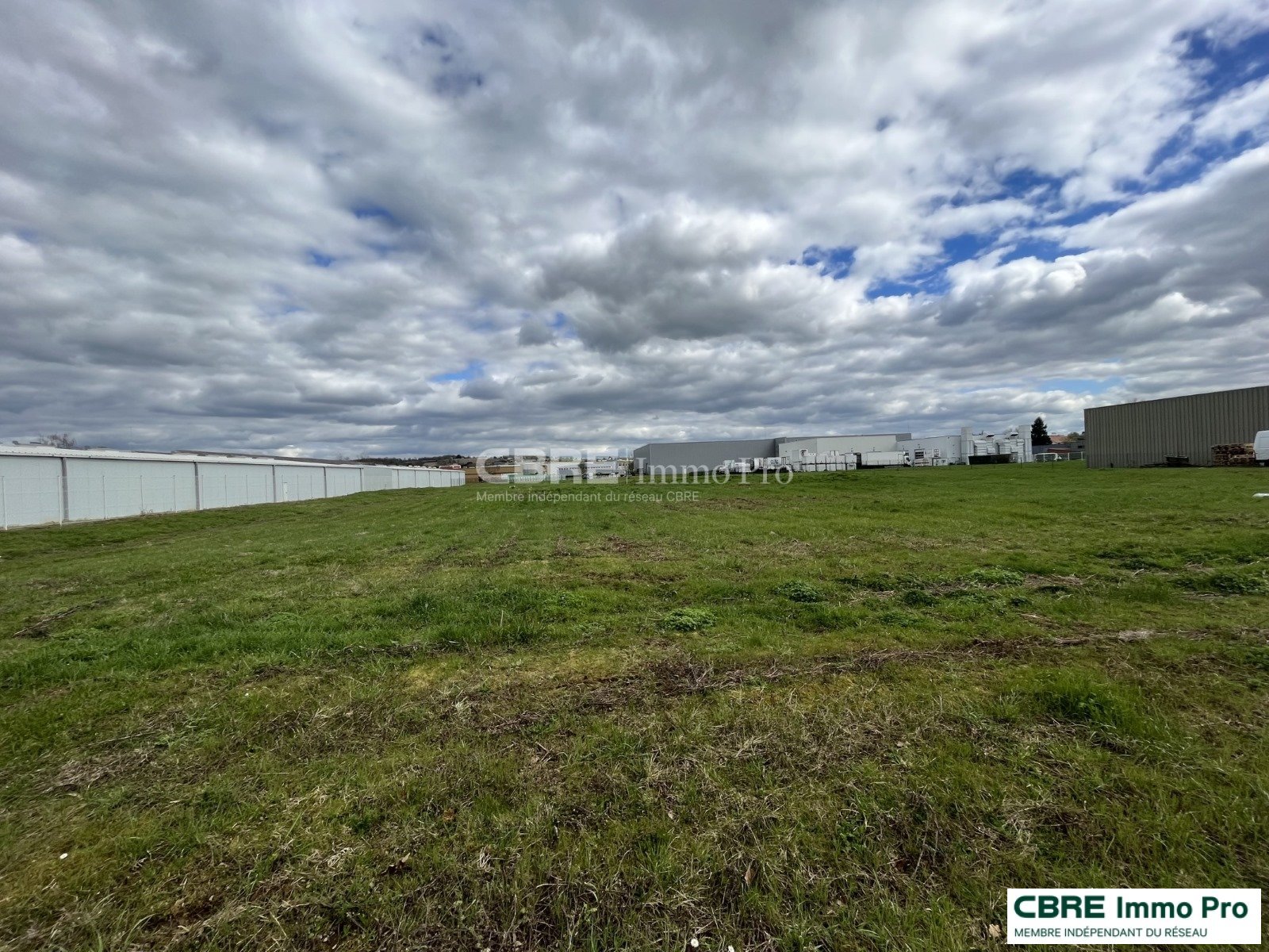 CBRE IMMO PRO VENTE-TERRAIN-CHATELLERAULT-86