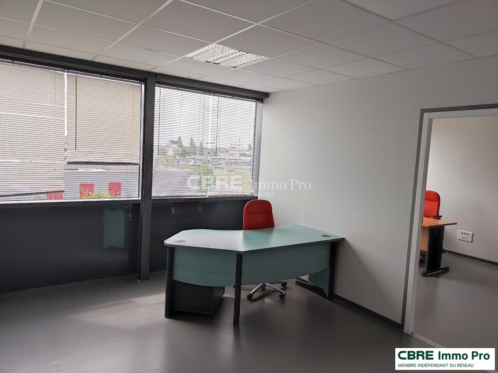 CBRE IMMO PRO LOCATION-BUREAUX-BIARD-86