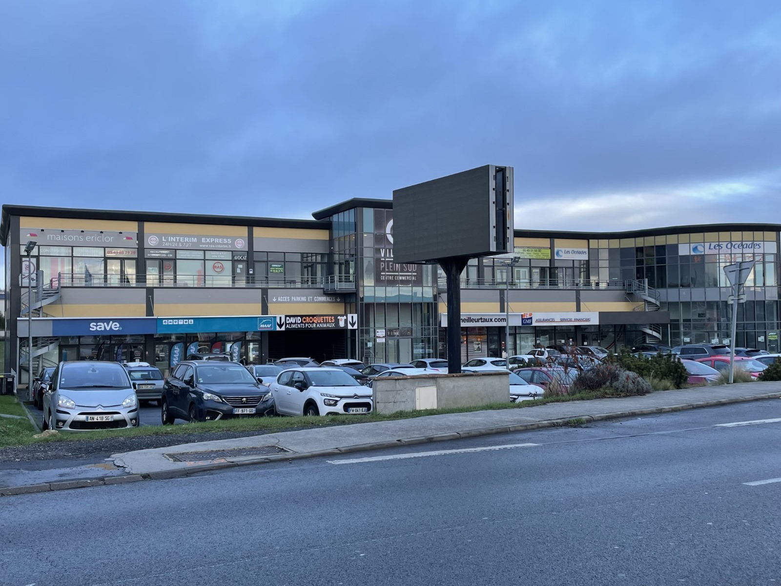 CBRE IMMO PRO LOCATION-LOCAL D'ACTIVITE-POITIERS-86