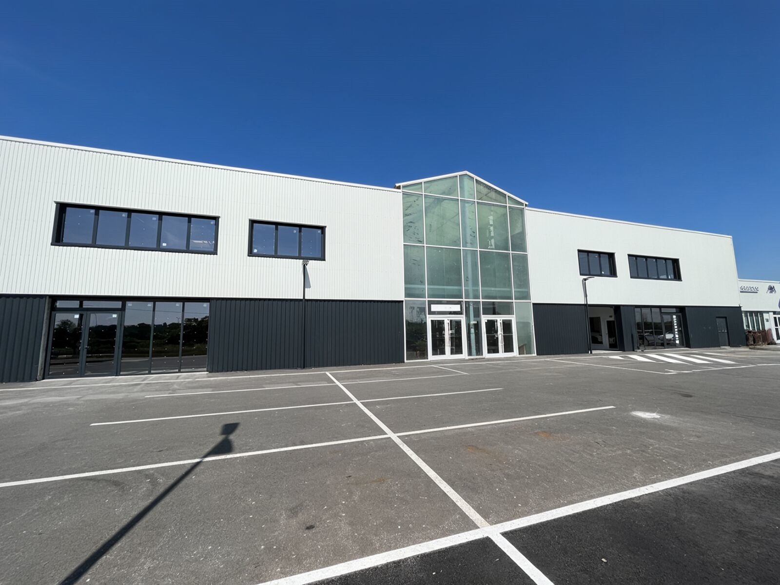 CBRE IMMO PRO LOCATION-LOCAL COMMERCIAL-POITIERS-86