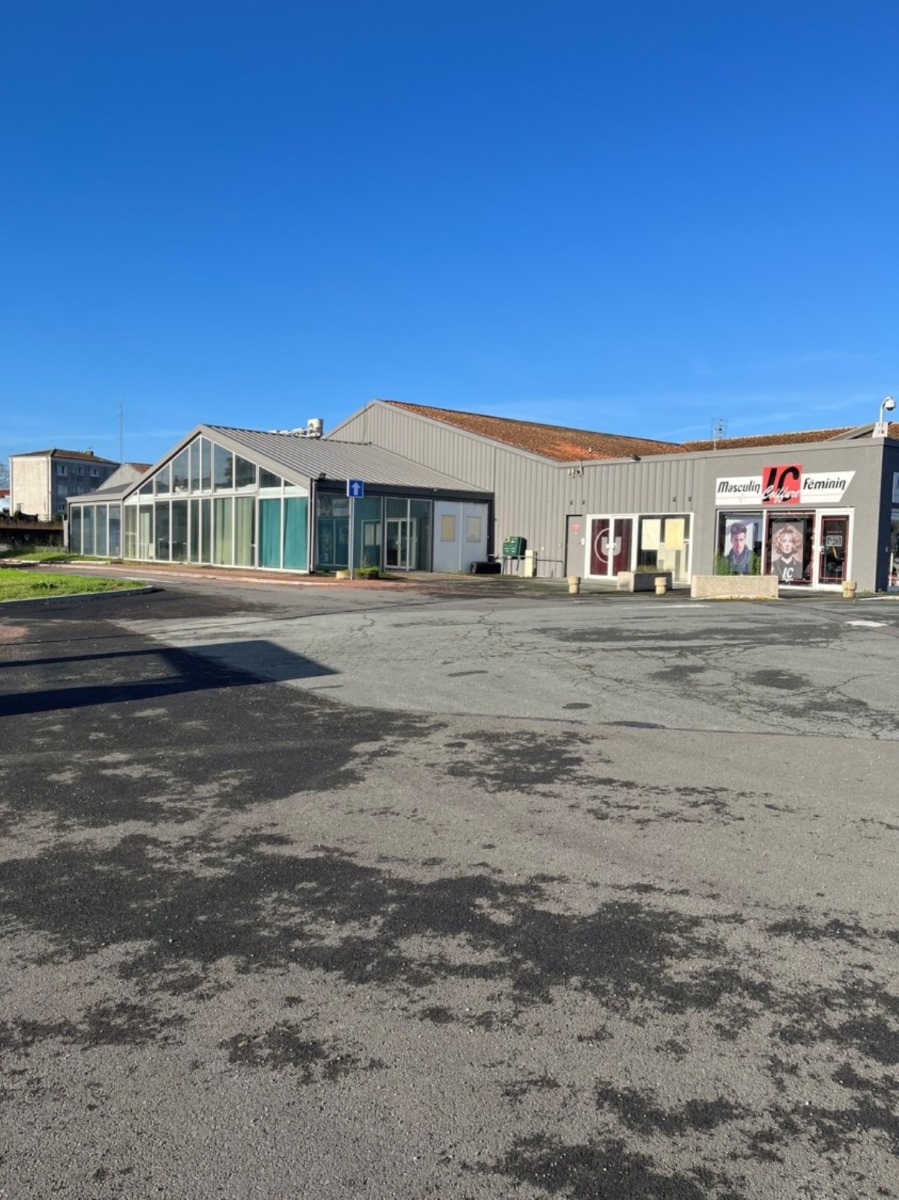 CBRE IMMO PRO LOCATION-LOCAL COMMERCIAL-COZES-17