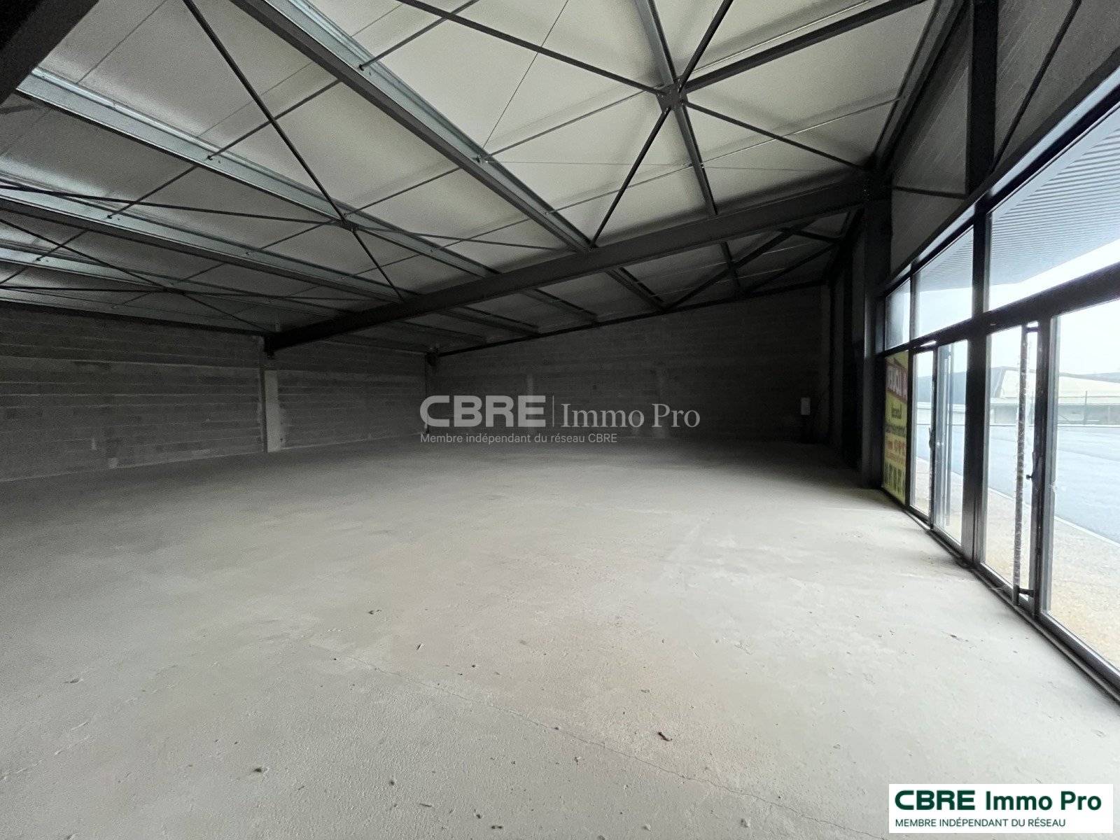 CBRE IMMO PRO LOCATION-LOCAL COMMERCIAL-POITIERS-86