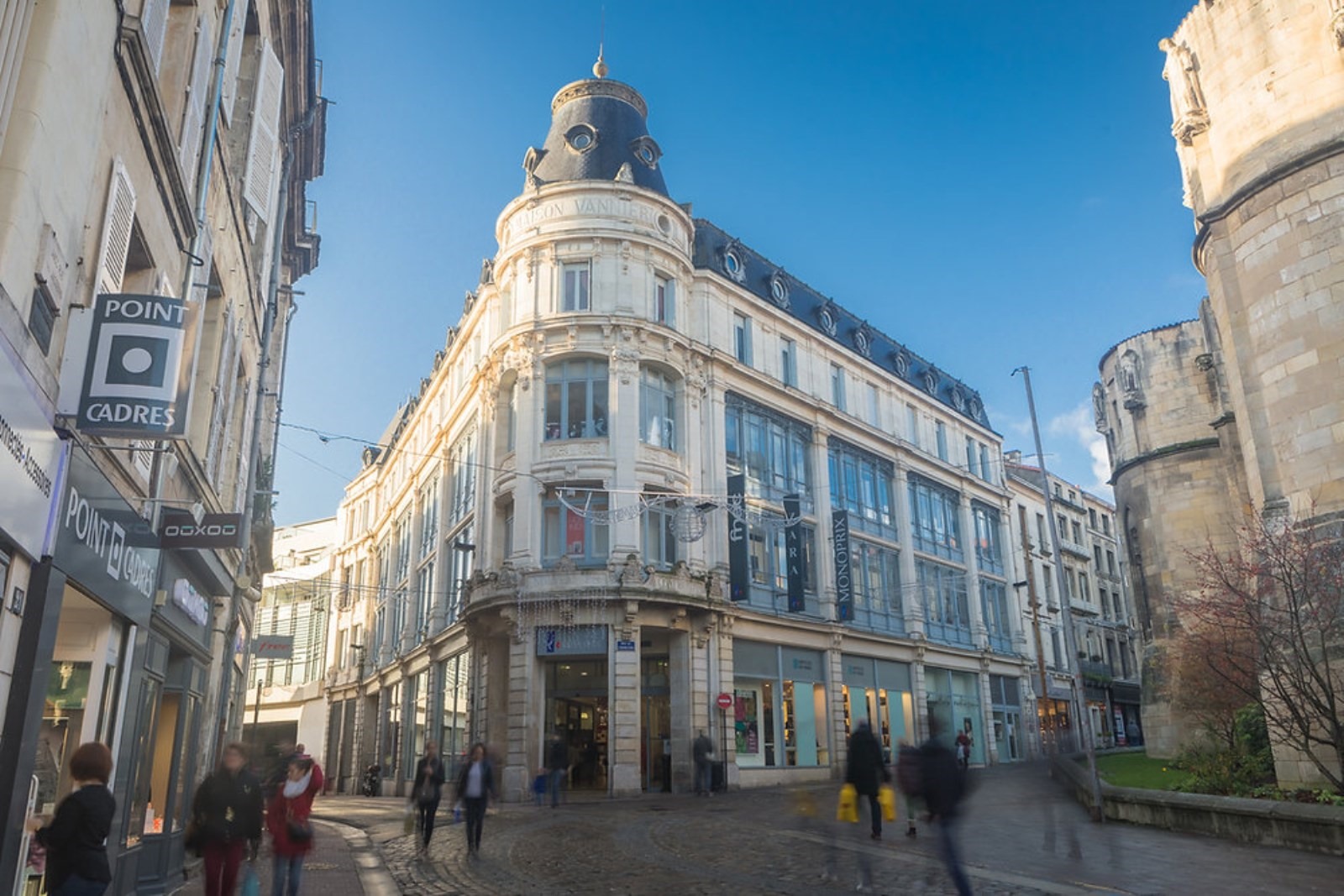 CBRE IMMO PRO LOCATION-LOCAL COMMERCIAL-POITIERS-86