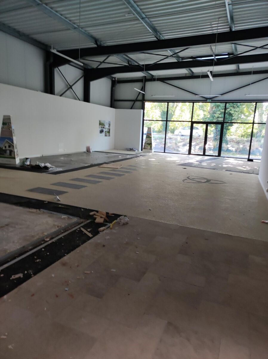CBRE IMMO PRO LOCATION-LOCAL COMMERCIAL-BESSINES-79