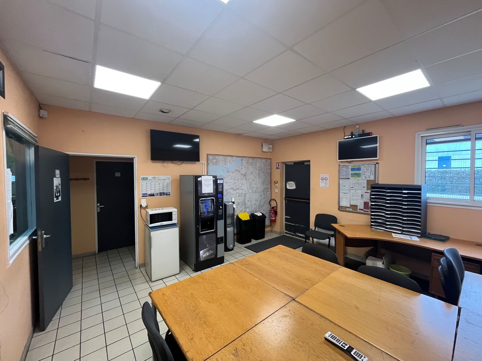 CBRE IMMO PRO VENTE-LOCAL D'ACTIVITE-MONTMORILLON-86