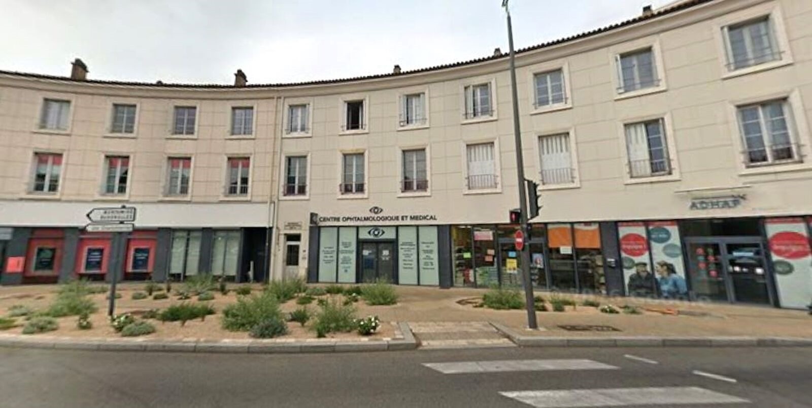 CBRE IMMO PRO LOCATION-LOCAL COMMERCIAL-POITIERS-86