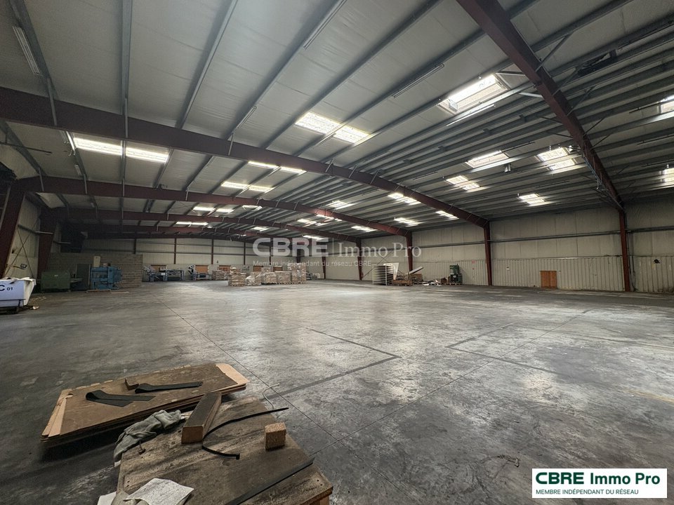 CBRE IMMO PRO VENTE-LOCAL D'ACTIVITE-LIGUGE-86