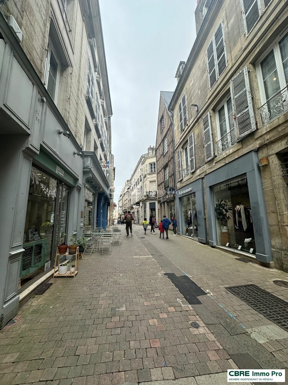 CBRE IMMO PRO VENTE-LOCAL COMMERCIAL-POITIERS-86