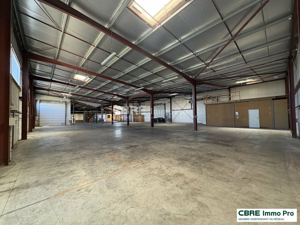 CBRE IMMO PRO LOCATION-LOCAL D'ACTIVITE-FONTAINE_LE_COMTE-86
