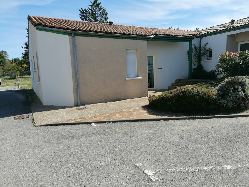 CBRE IMMO PRO LOCATION-BUREAUX-SAINT-JULIEN-L'ARS-86