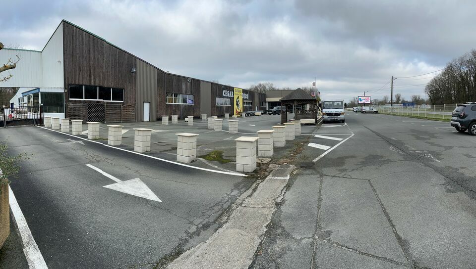 CBRE IMMO PRO VENTE-LOCAL COMMERCIAL-MEDIS-17