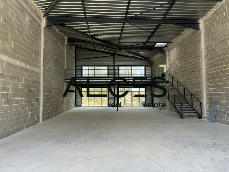 ALCES REAL ESTATE VENTE-LOCAL D'ACTIVITE-CARBON-BLANC-33