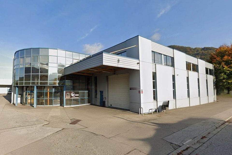 L3P VENTE-LOCAL D'ACTIVITE-CLUSES-74