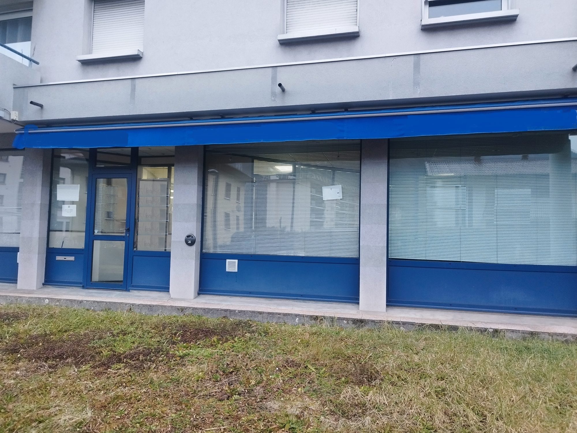 L3P LOCATION-LOCAL COMMERCIAL-CLUSES-74