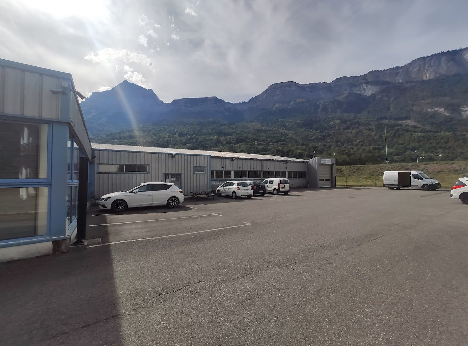 L3P VENTE-LOCAL D'ACTIVITE-MAGLAND-74